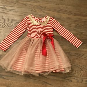 Girls Christmas dress, Size 6.